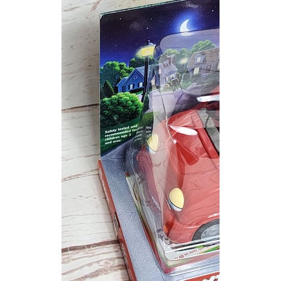 Vintage 2005 Chevron Cars Payton Pizza - Techron Stickers Inside Toy Car - Picture 10 of 16